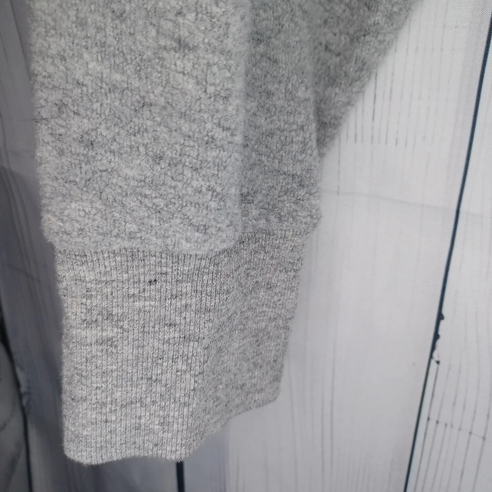 Madewell MWL gray cropped hooded cozy v-neck sweatshirt - Picture 7 of 12